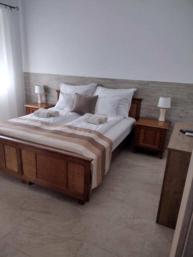 Tandem Apartman Kapolnasnyek Exterior foto